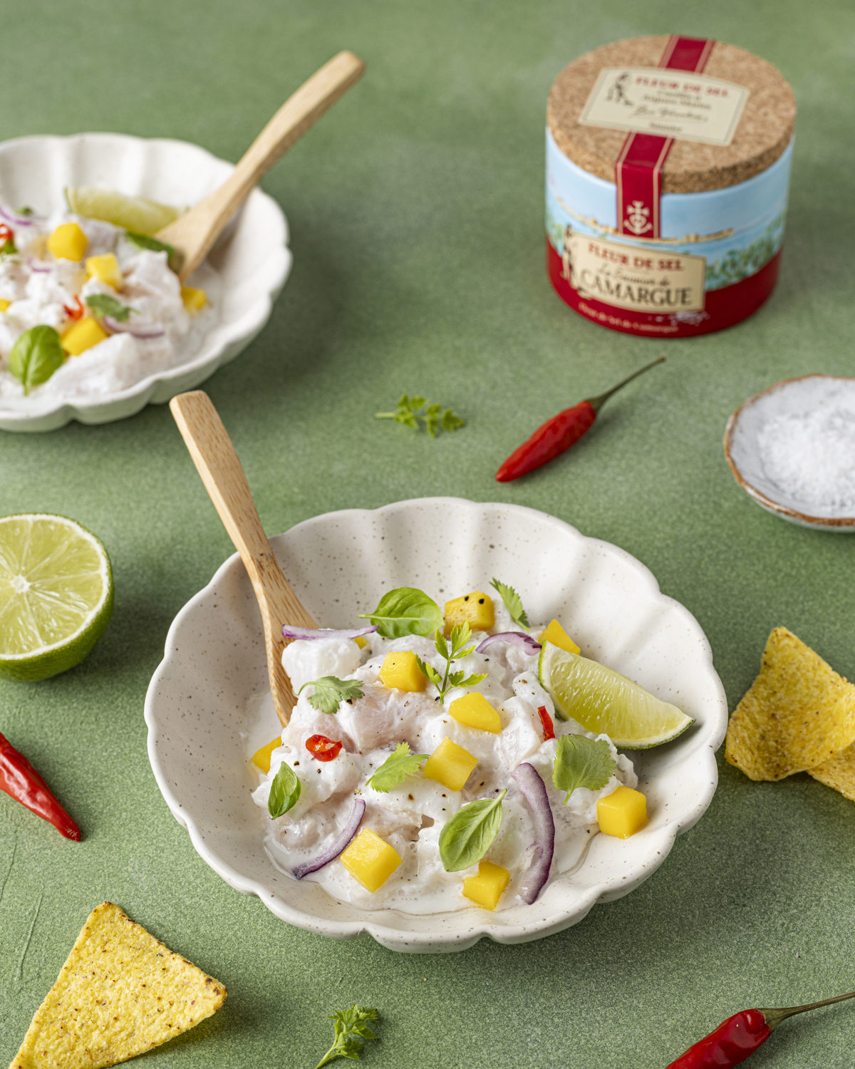 Ceviche de poisson blanc et marinade au lait de coco
