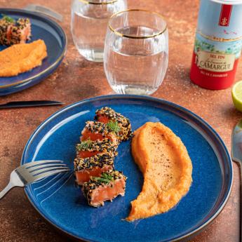 Saumon mi-cuit mariné, et purée de patate douce